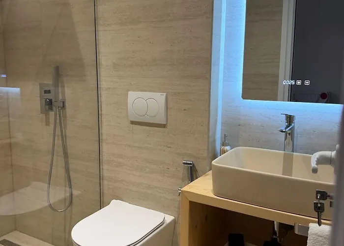 Pensión Escape 3*