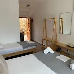 Escape Πανσιόν 3*