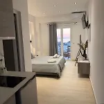 Escape Πανσιόν