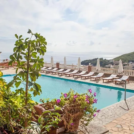 Escape Himare