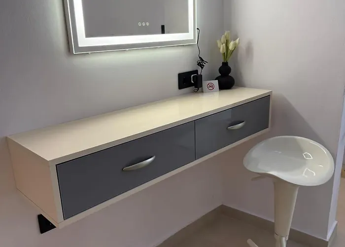 Escape Affittacamere Himare